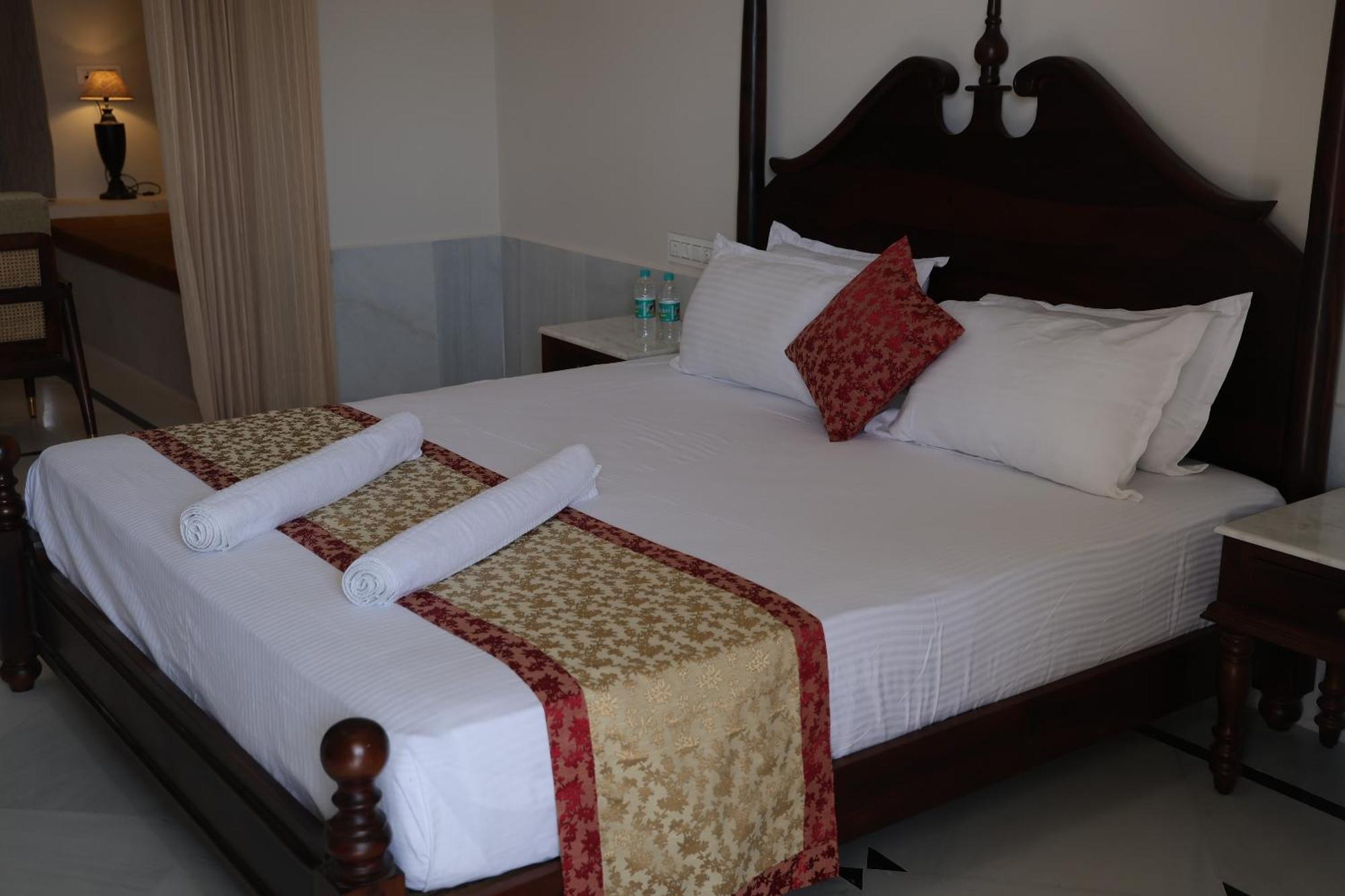Отель Jawai Bera Leopard Camp Экстерьер фото