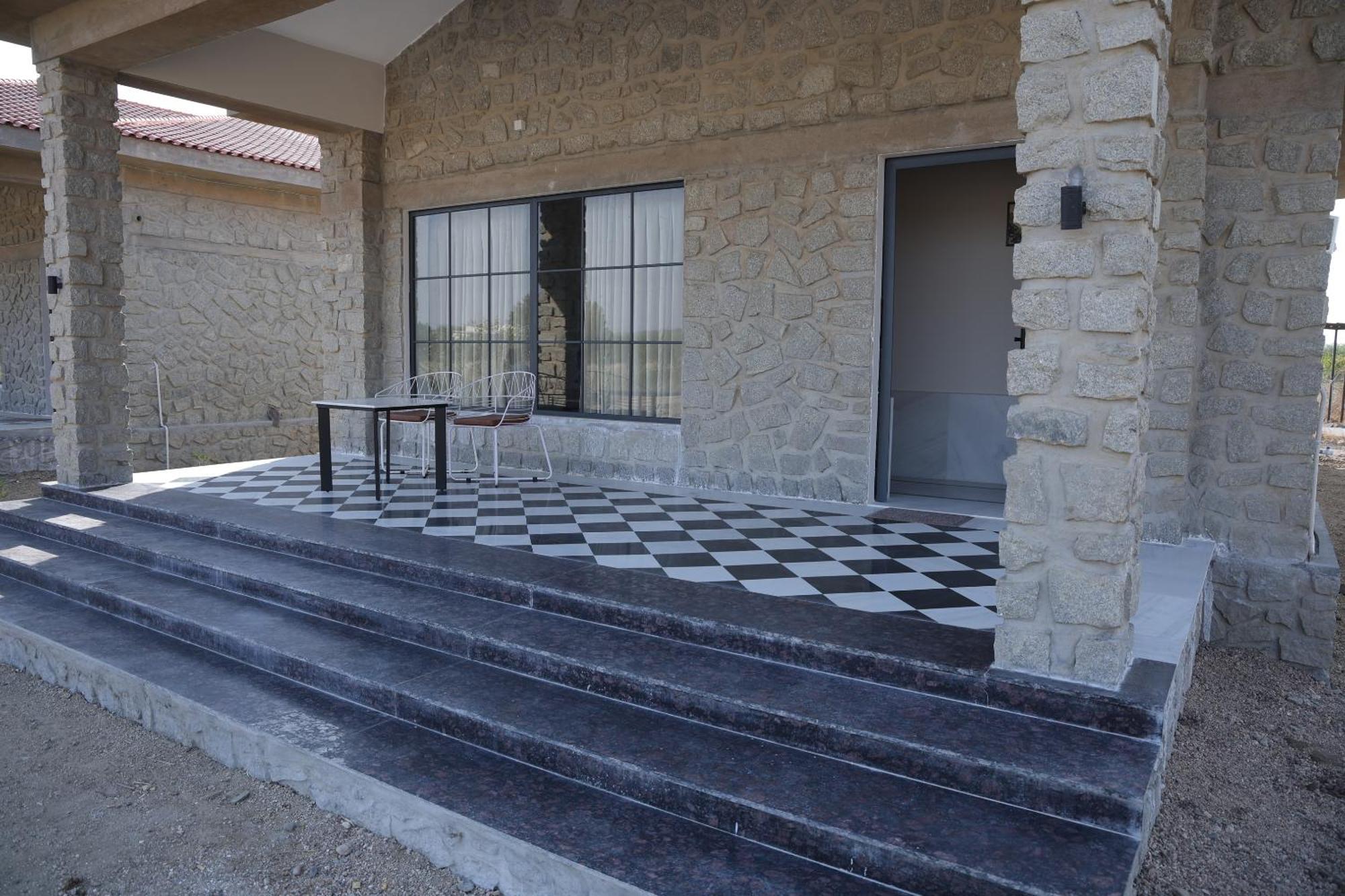 Отель Jawai Bera Leopard Camp Экстерьер фото