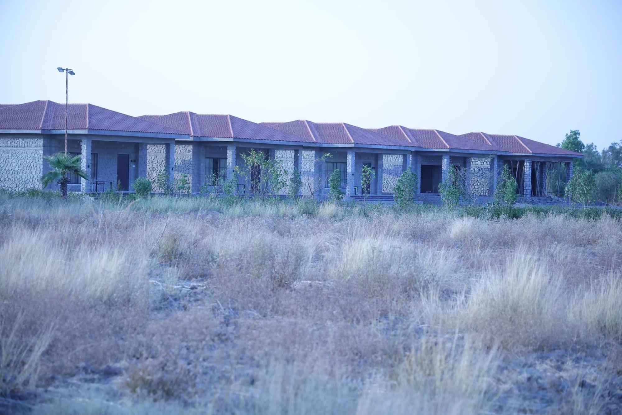Отель Jawai Bera Leopard Camp Экстерьер фото